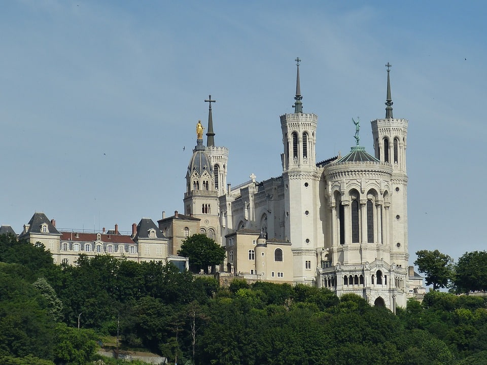 Dépannage de portail par une serrurerie à Lyon